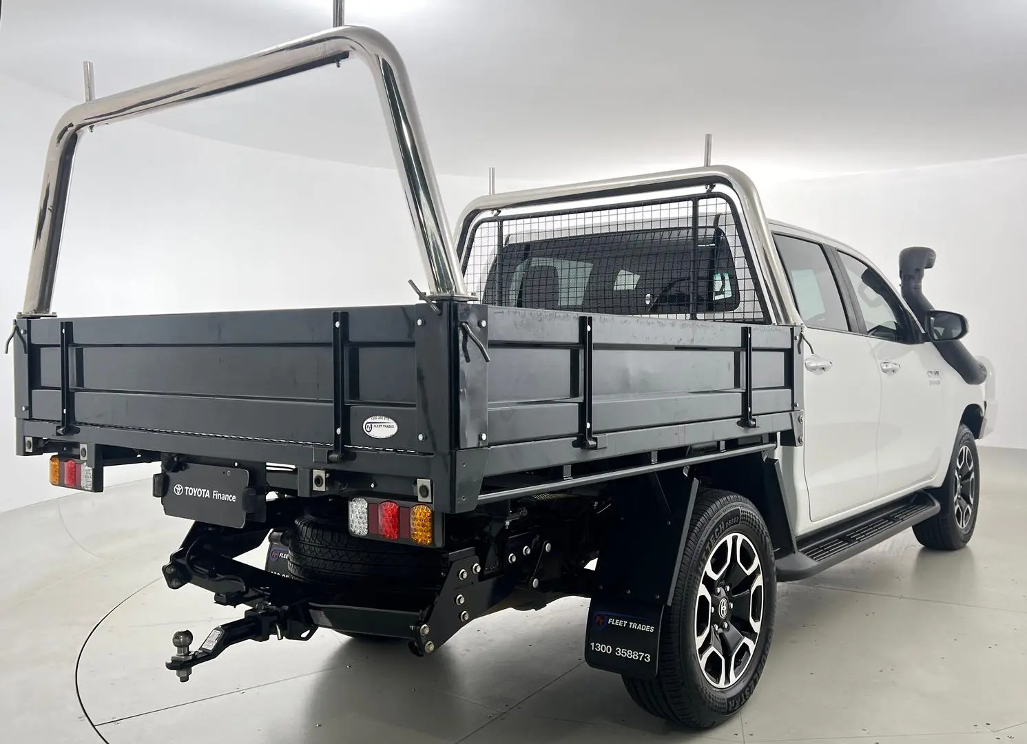 2020 Toyota Hilux Gallery Image 4