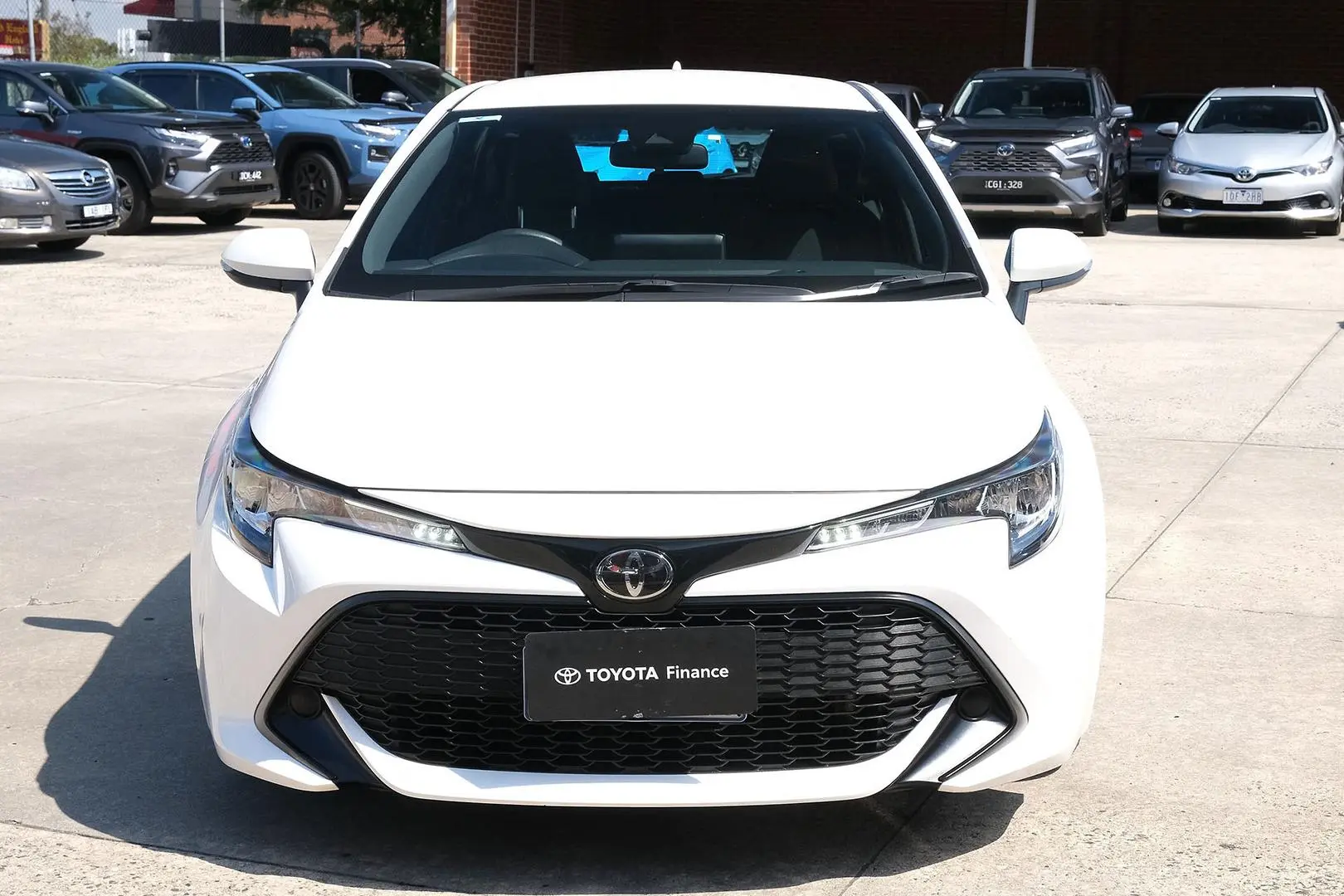 2018 Toyota Corolla Gallery Image 3