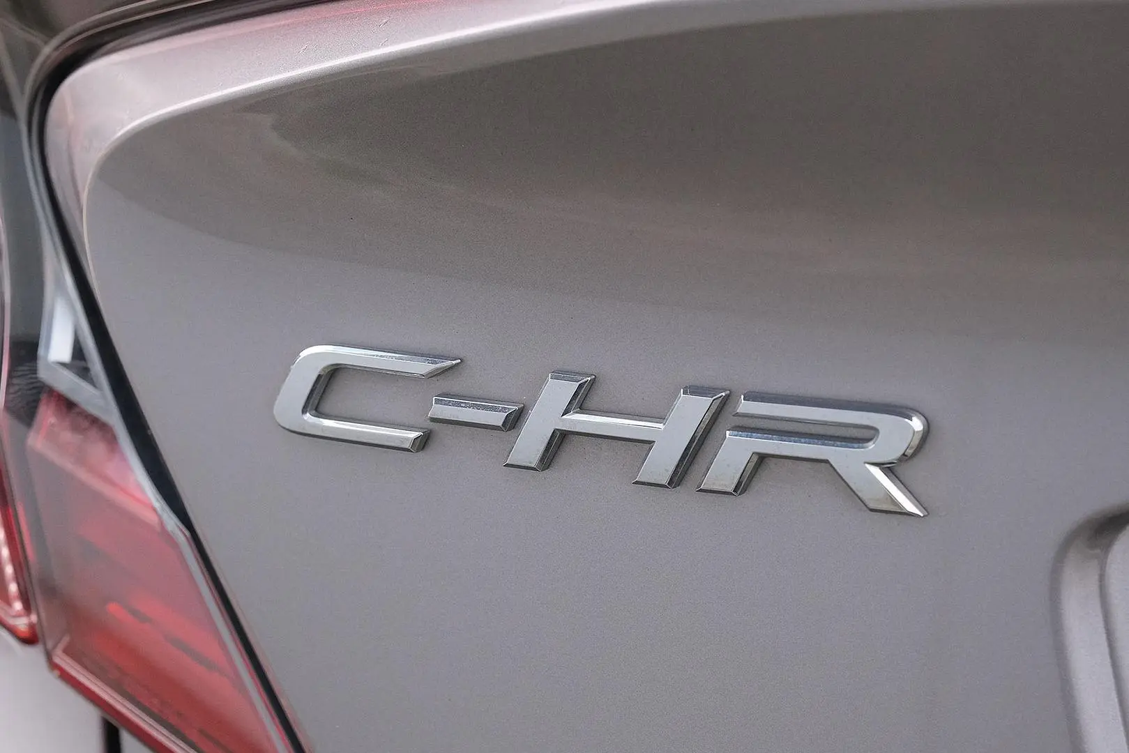 2019 Toyota C-HR Gallery Image 20