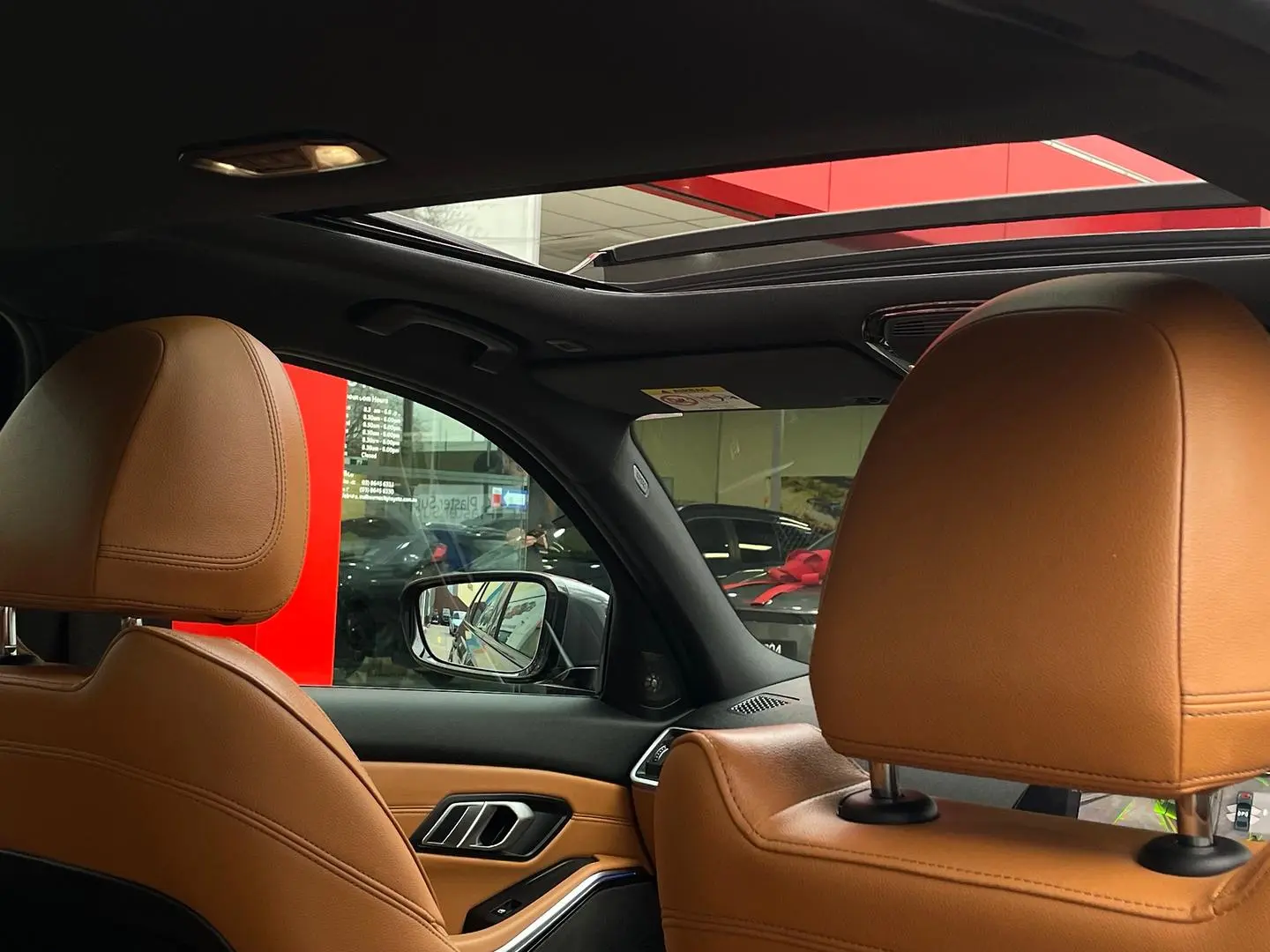2021 BMW 3 Series Gallery Image 2