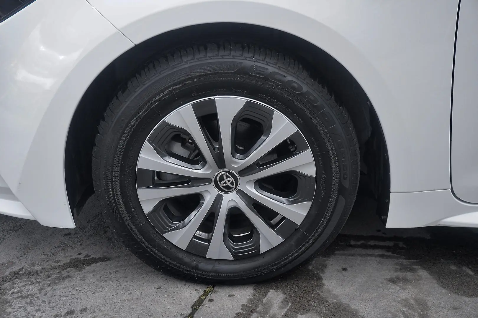 2020 Toyota Corolla Gallery Image 5