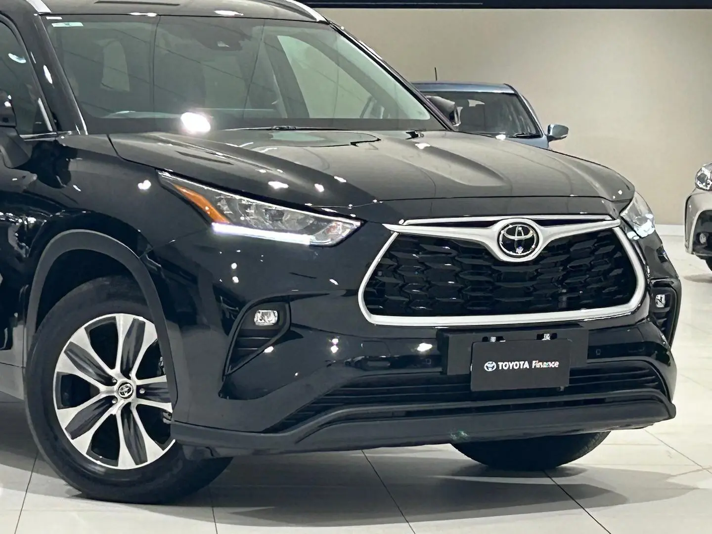 2023 Toyota Kluger Gallery Image 3
