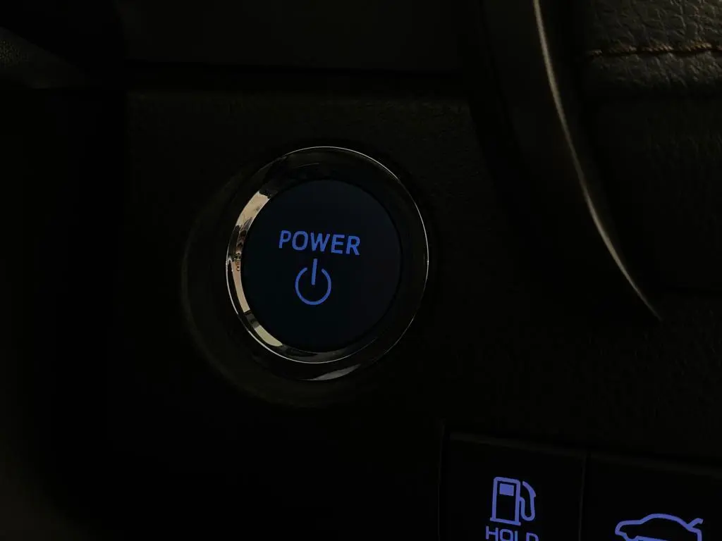 2020 Toyota Camry Gallery Image 16