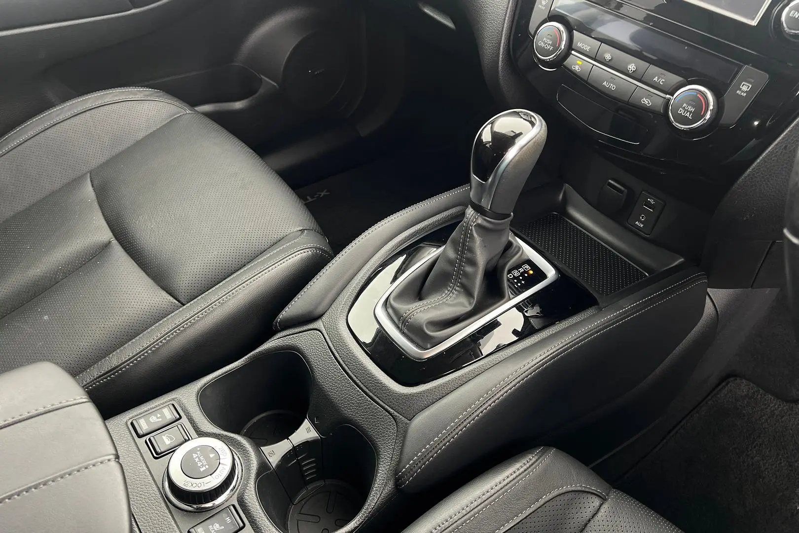 2018 Nissan X-TRAIL Gallery Image 14