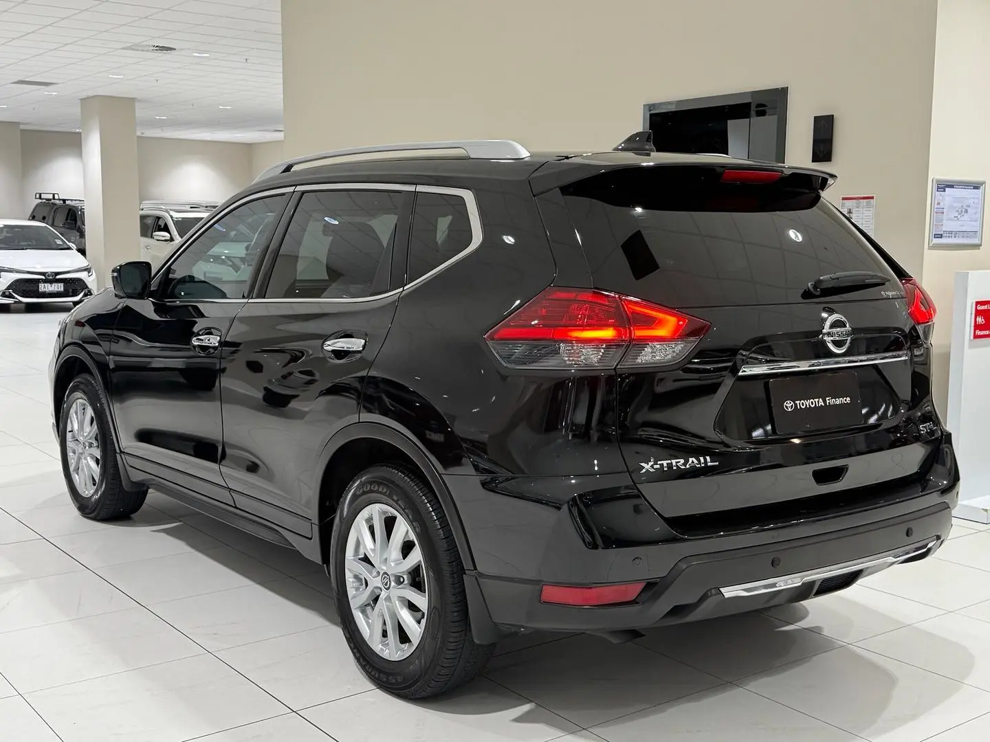 2020 Nissan X-TRAIL Gallery Image 8