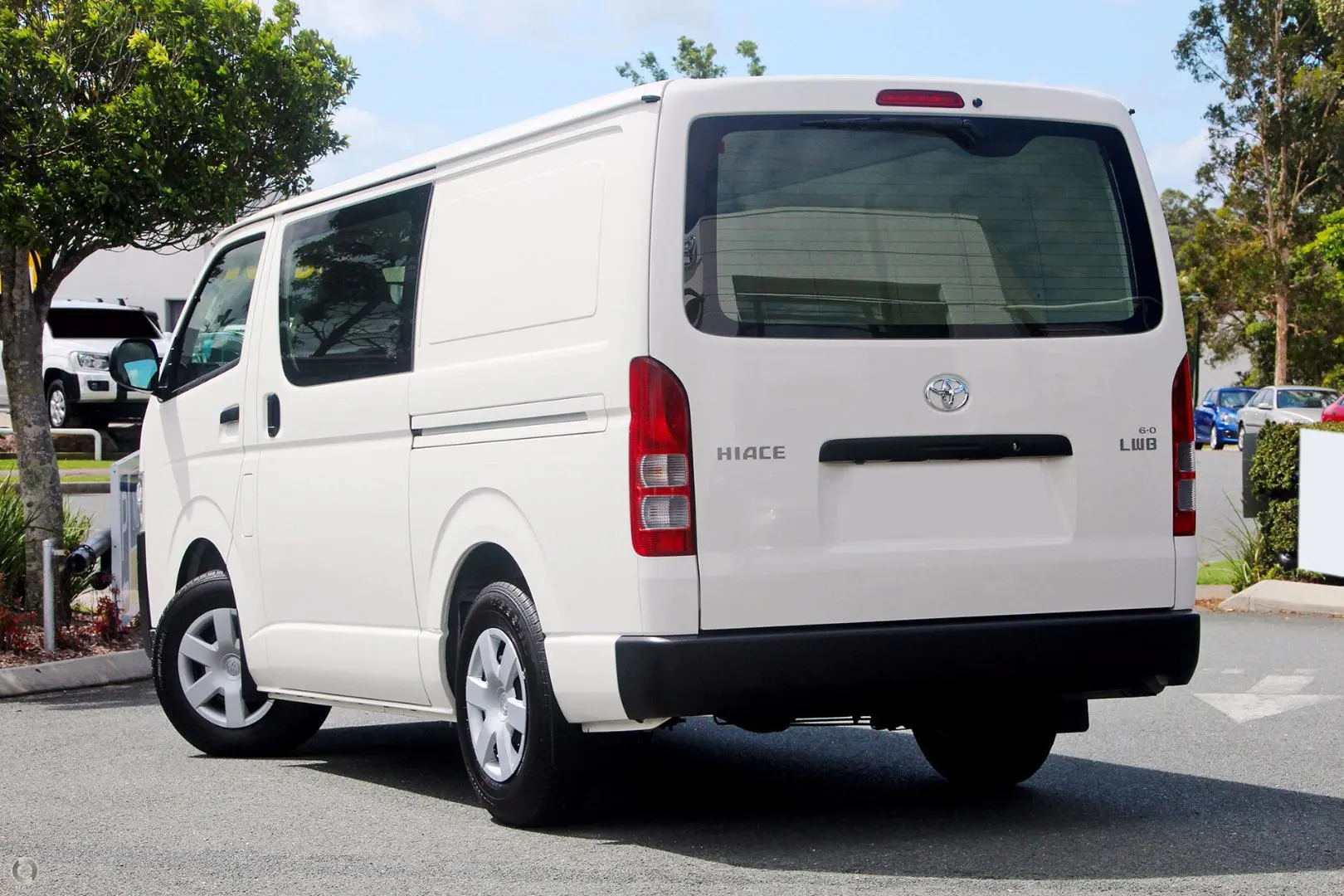 2017 Toyota Hiace Gallery Image 2