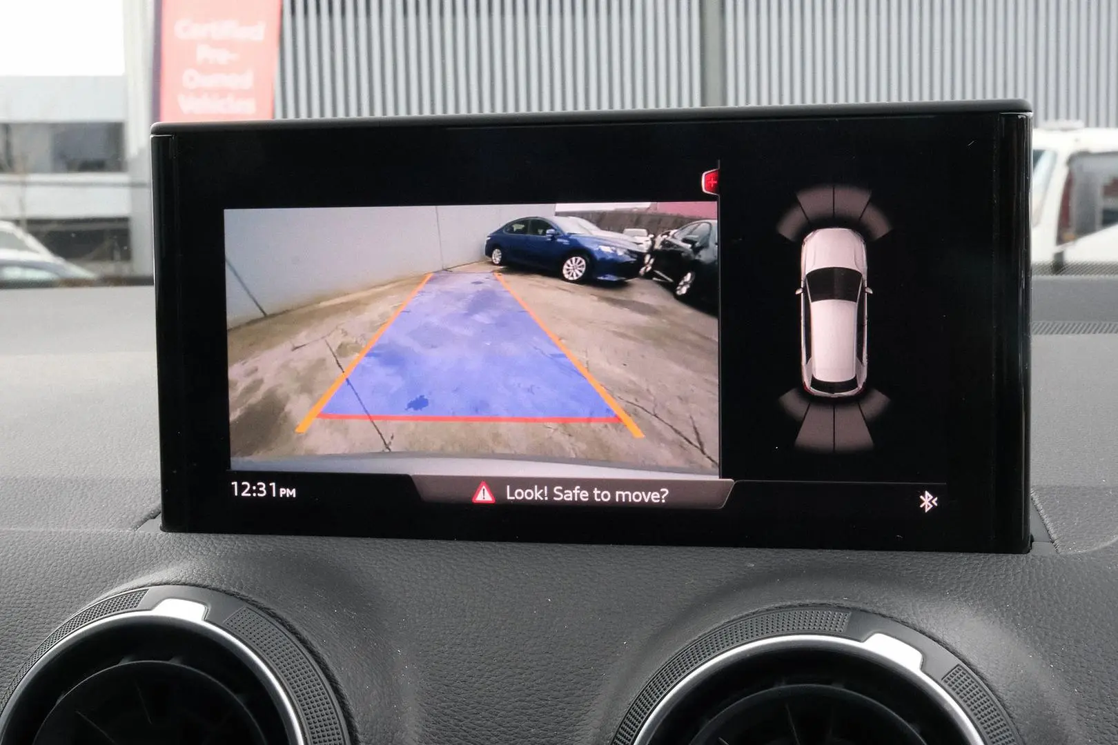 2019 Audi Q2 Gallery Image 9