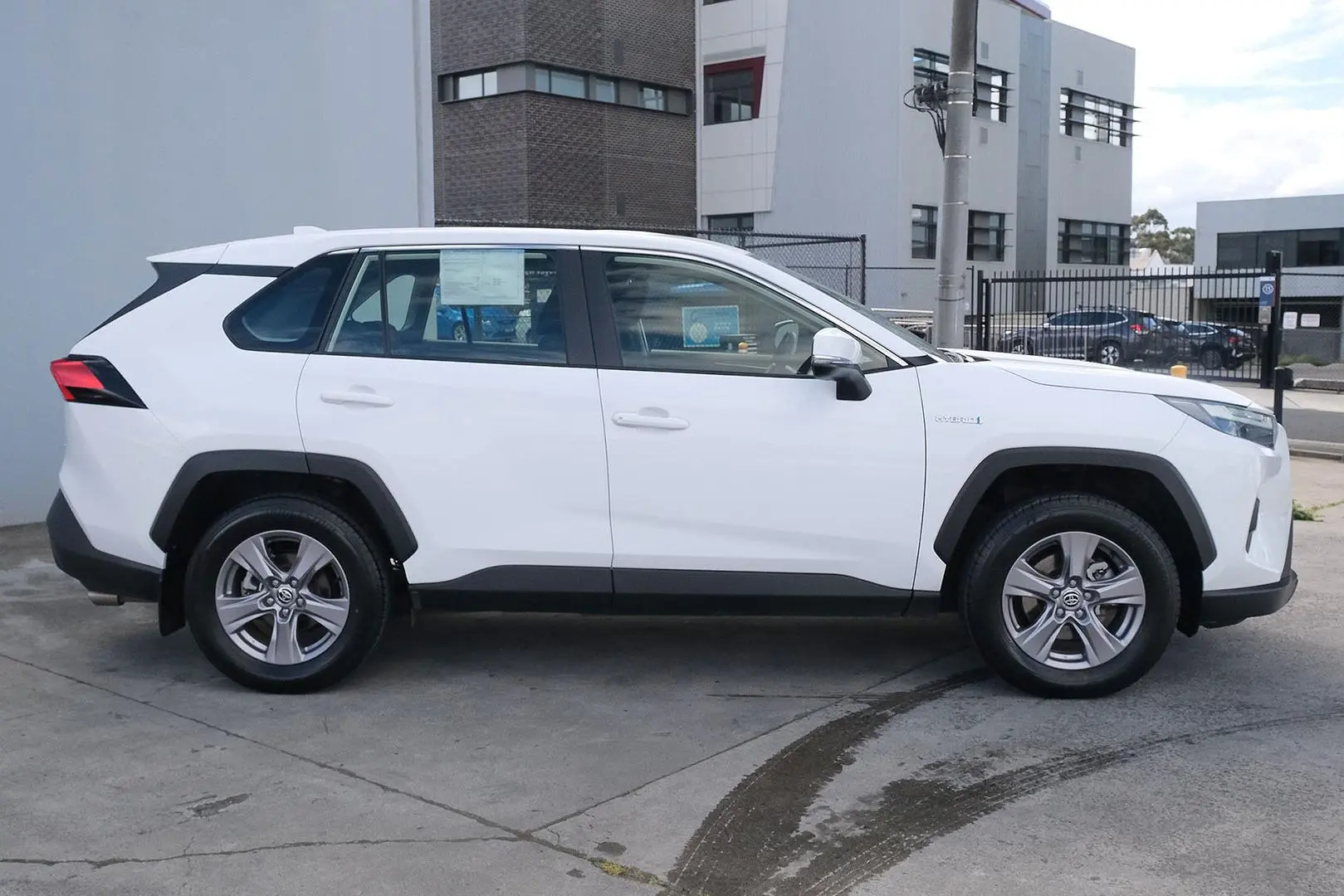 2024 Toyota RAV4 Gallery Image 5