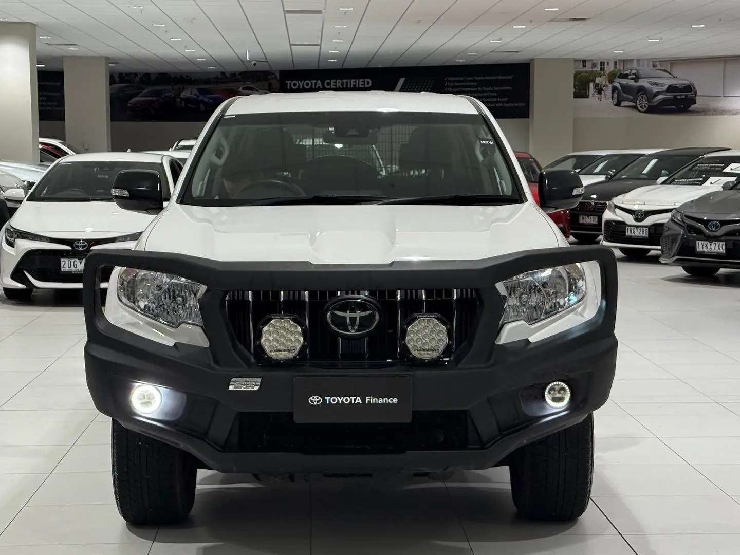 2021 Toyota Landcruiser Prado Gallery Image 4