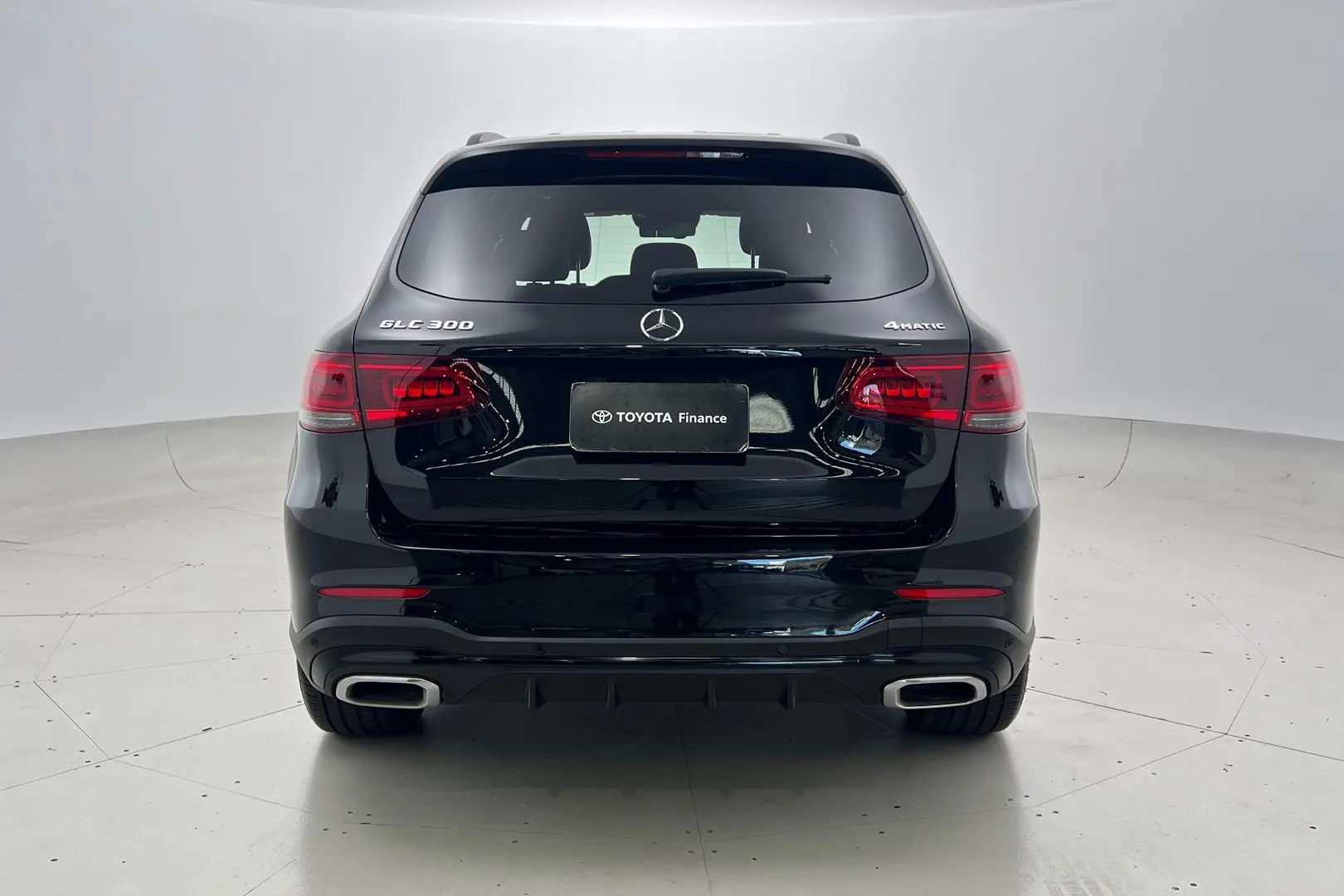 2022 Mercedes-Benz GLC-Class Gallery Image 6