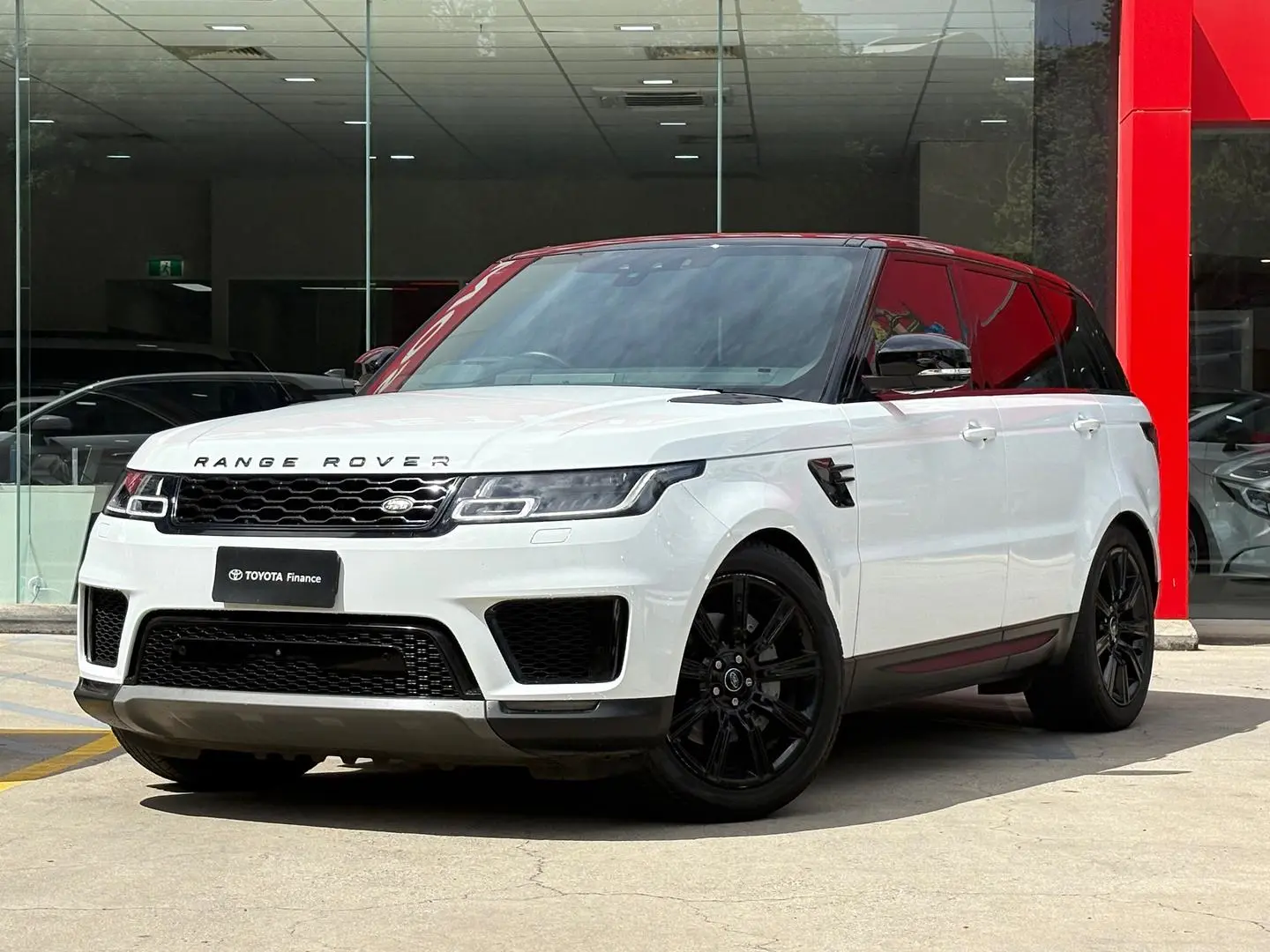 2021 Land Rover Range Rover Sport Gallery Image 6