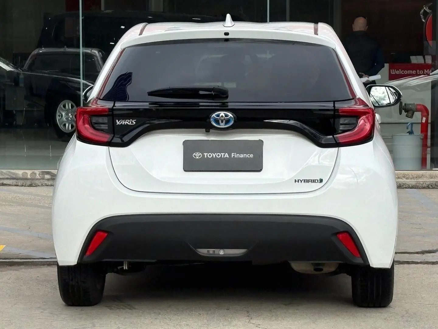 2022 Toyota Yaris Gallery Image 8