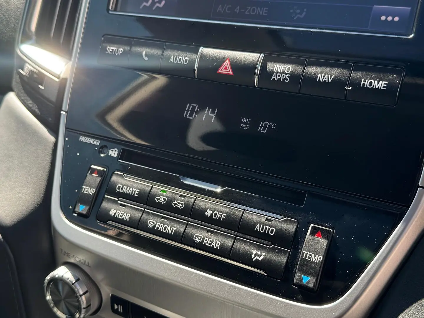 2021 Toyota Landcruiser Gallery Image 23