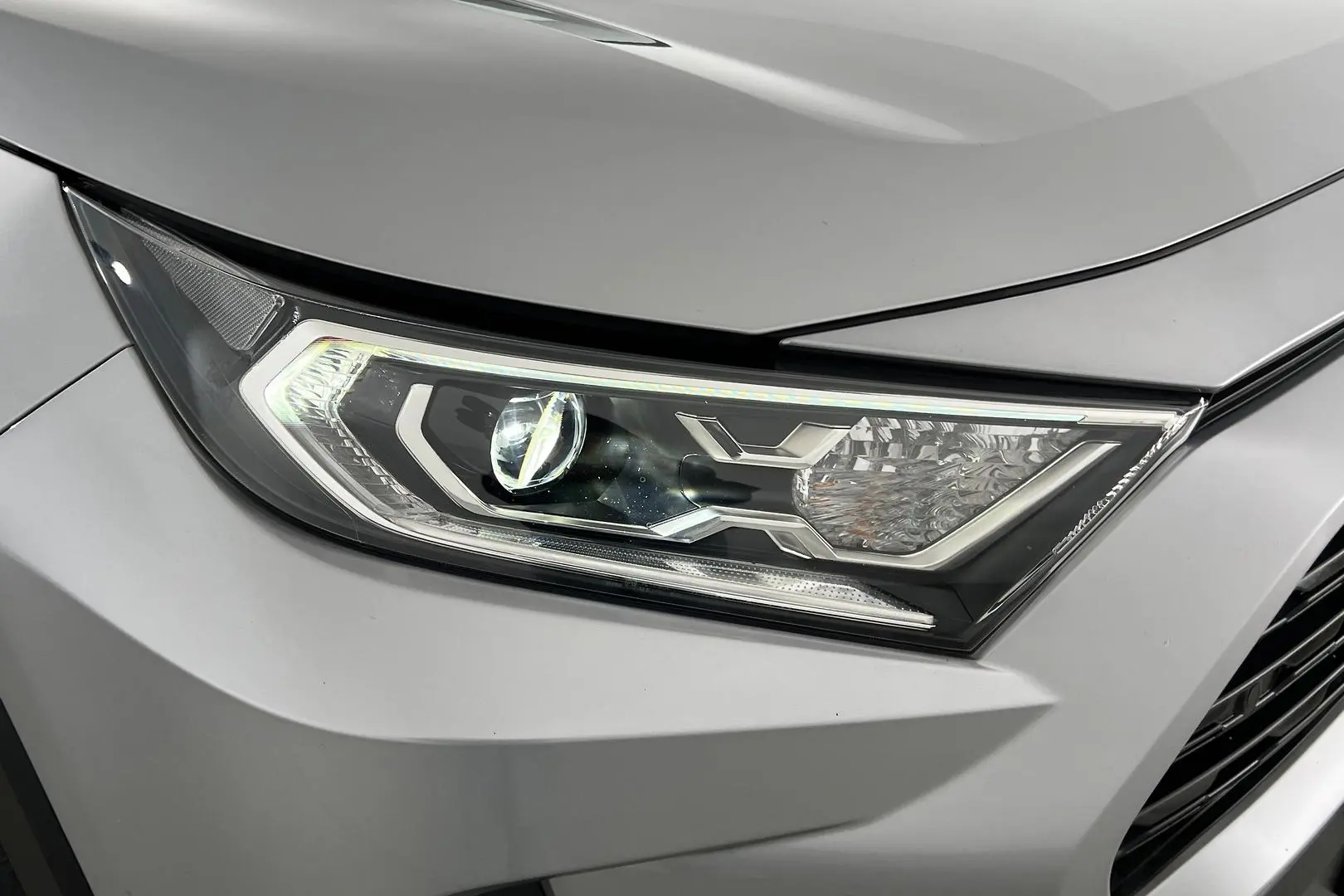 2021 Toyota RAV4 Gallery Image 15