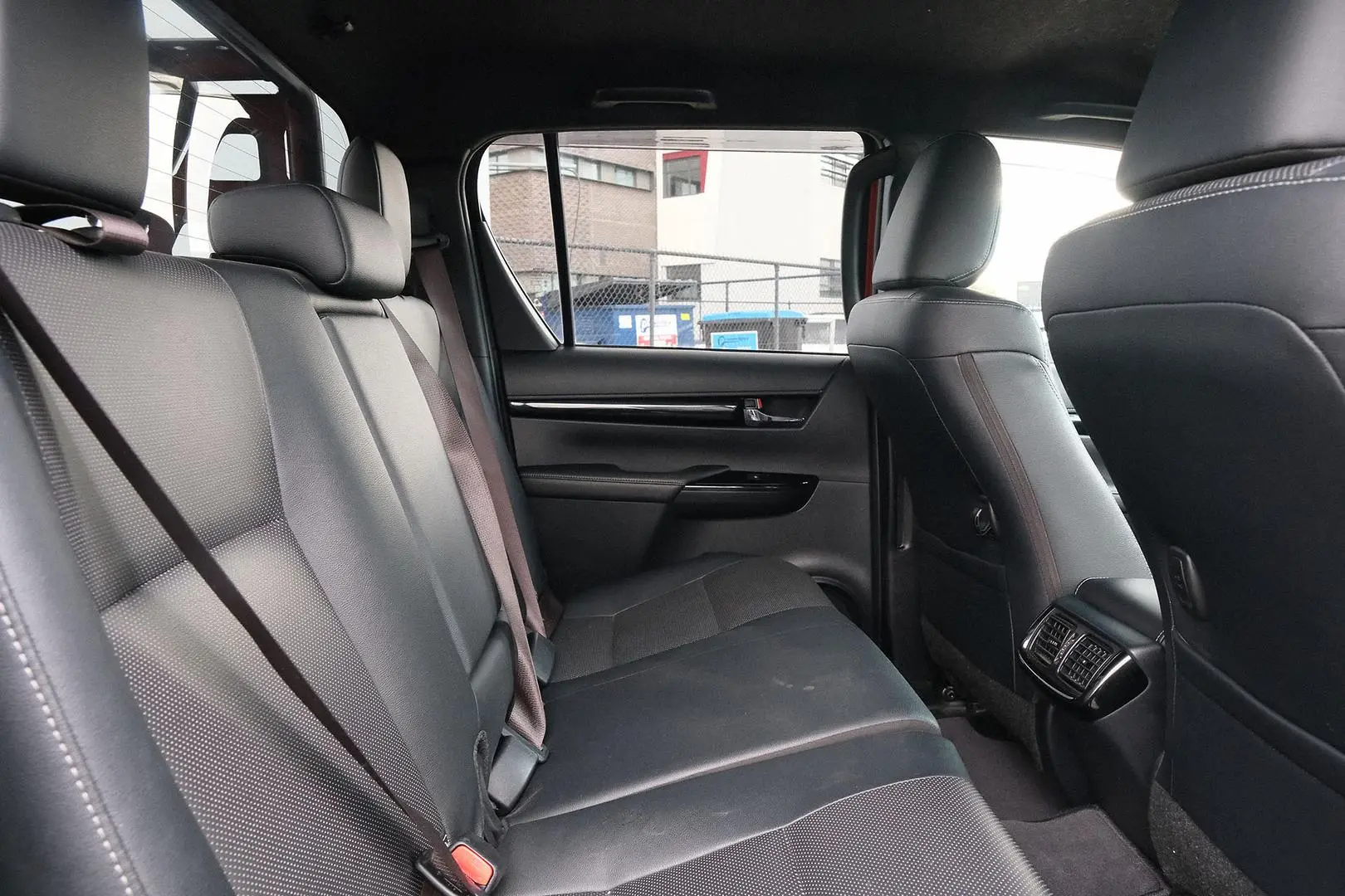 2020 Toyota Hilux Gallery Image 12