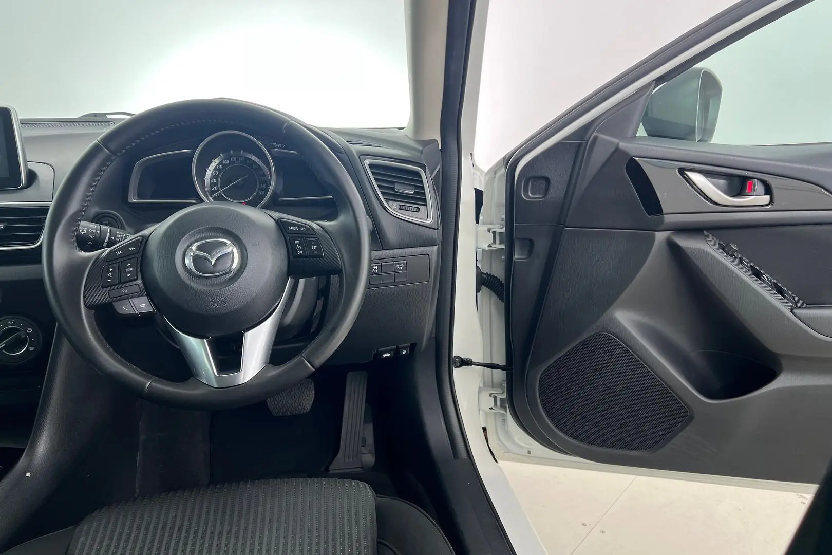 2015 Mazda 3 Gallery Image 17