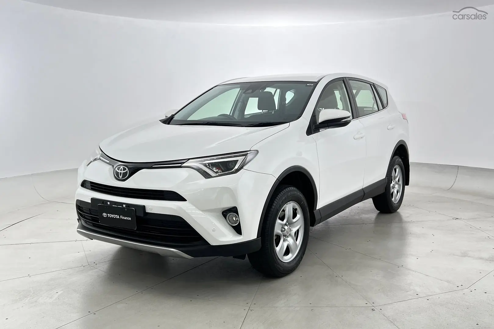 2019 Toyota RAV4 Image 4