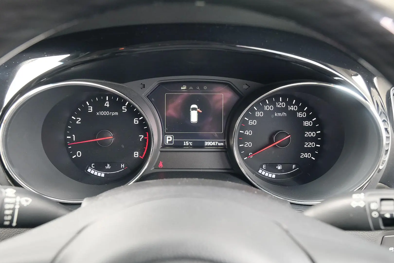 2017 Kia Carnival Gallery Image 13