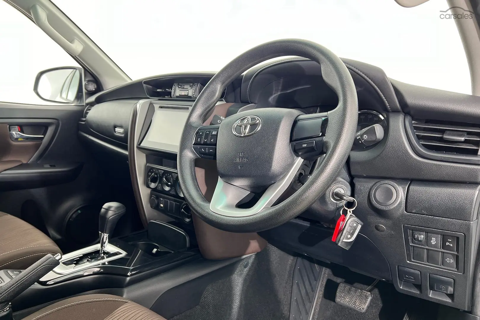 2019 Toyota Fortuner Image 9