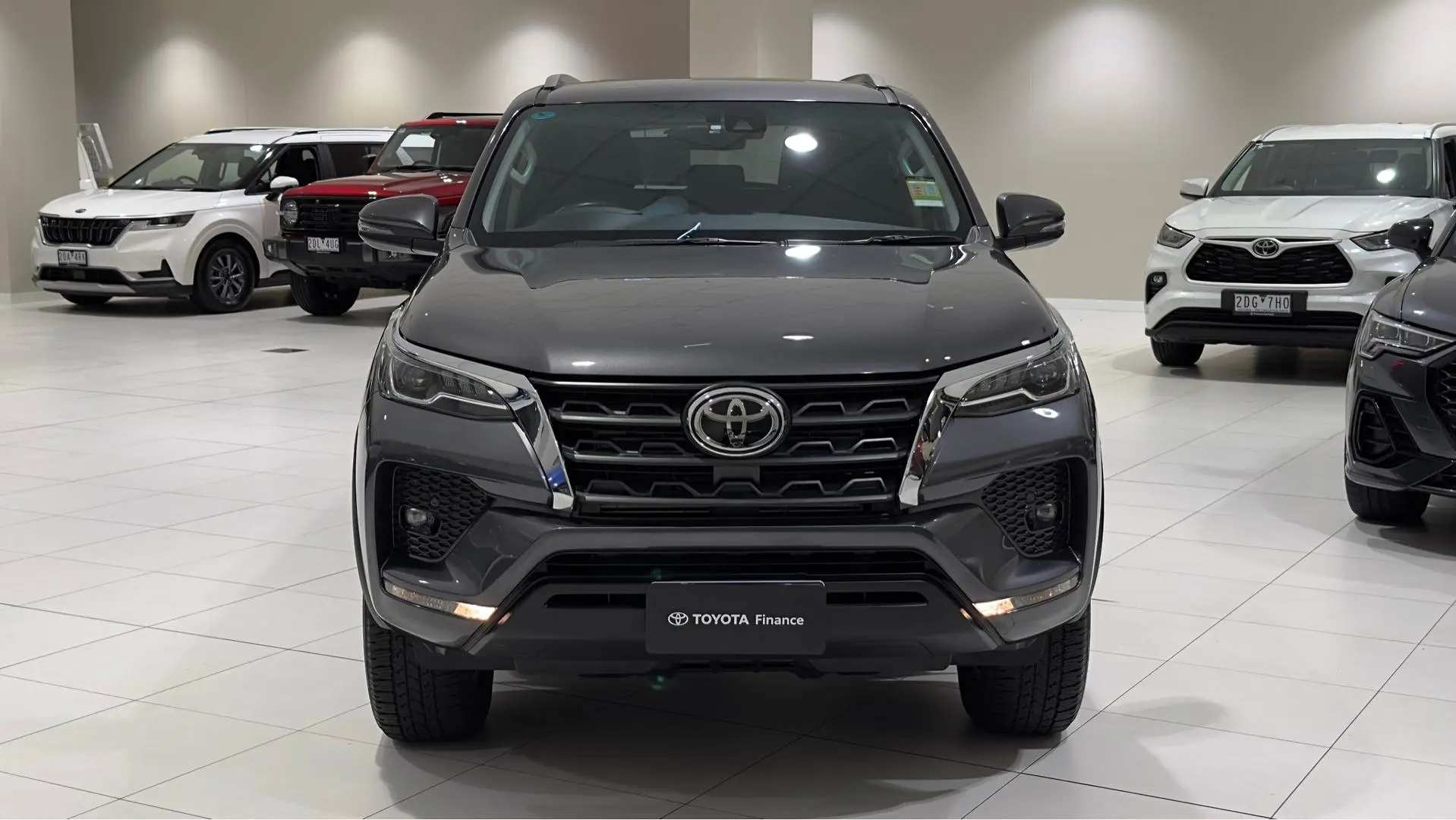 2025 Toyota Fortuner Gallery Image 4