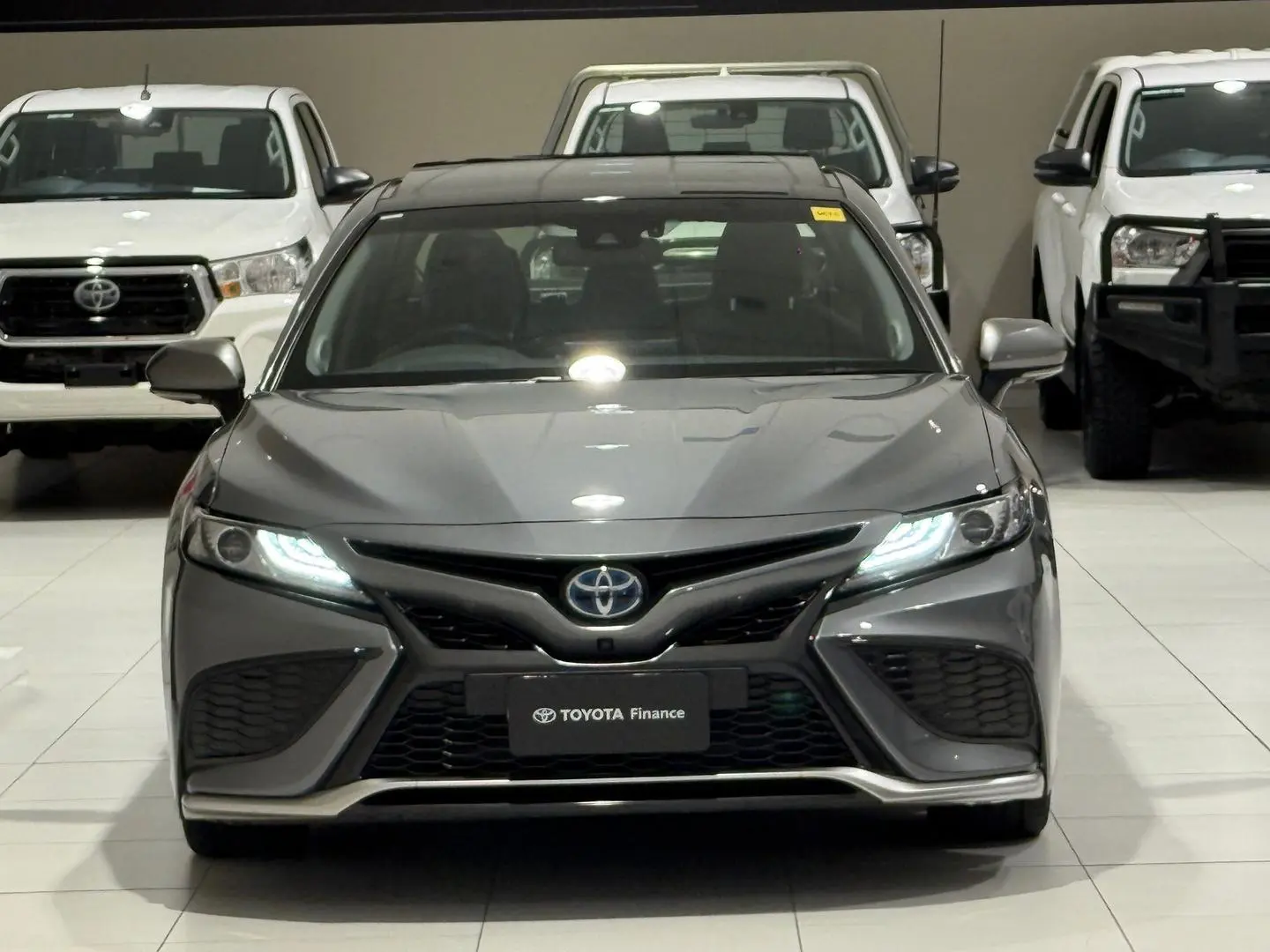 2021 Toyota Camry Gallery Image 4