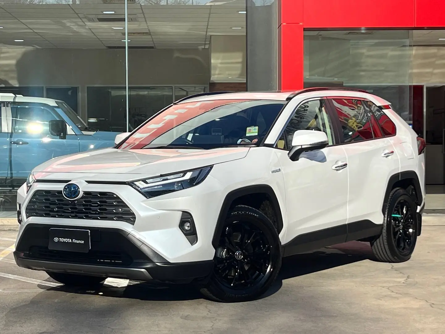 2024 Toyota RAV4 Gallery Image 9