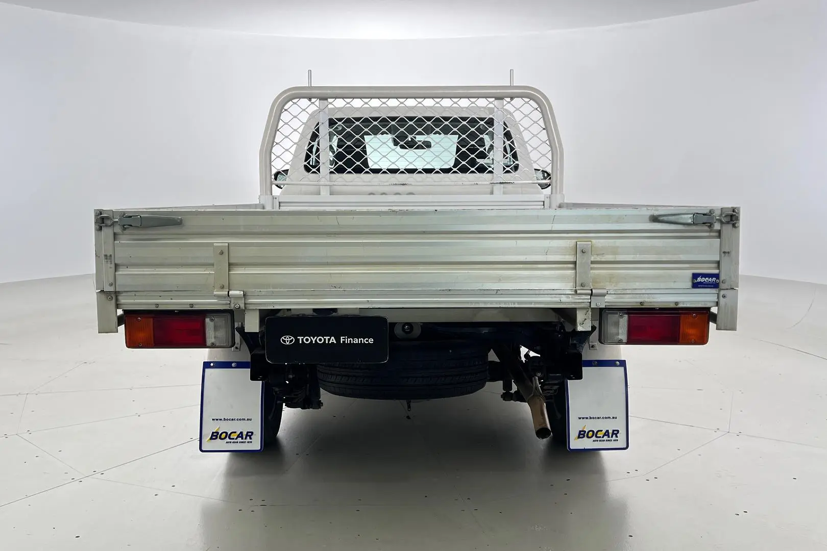 2021 Toyota Hilux Gallery Image 6