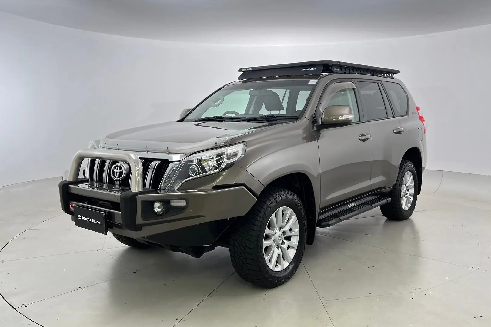 2016 Toyota Landcruiser Prado Gallery Image 8