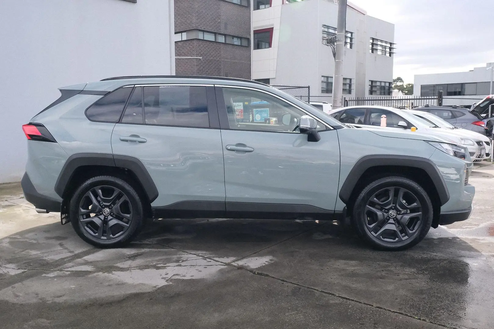 2024 Toyota RAV4 Gallery Image 5
