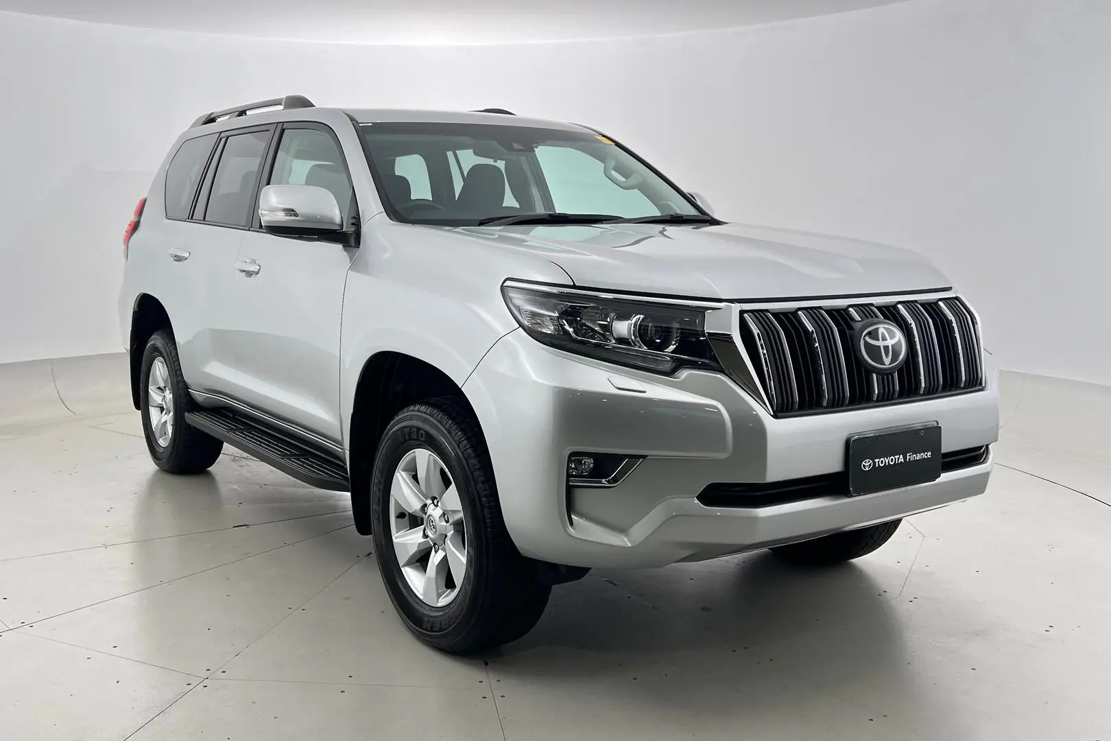 2023 Toyota Landcruiser Prado Gallery Image 1