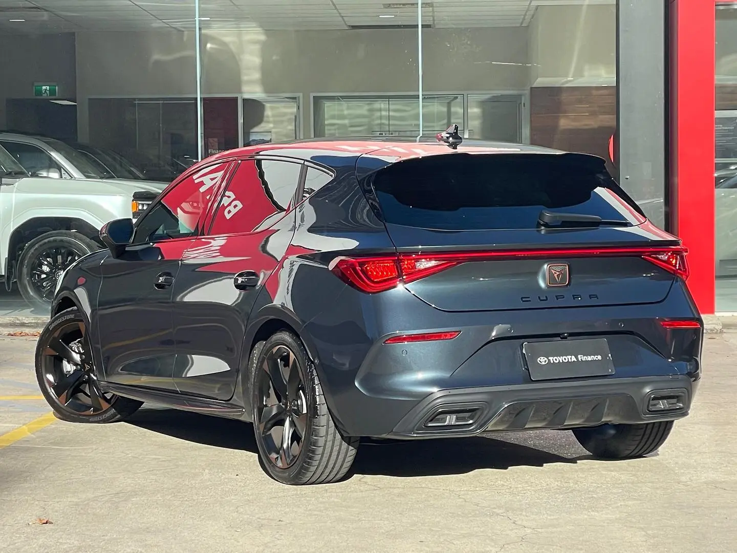 2024 CUPRA Leon Gallery Image 9