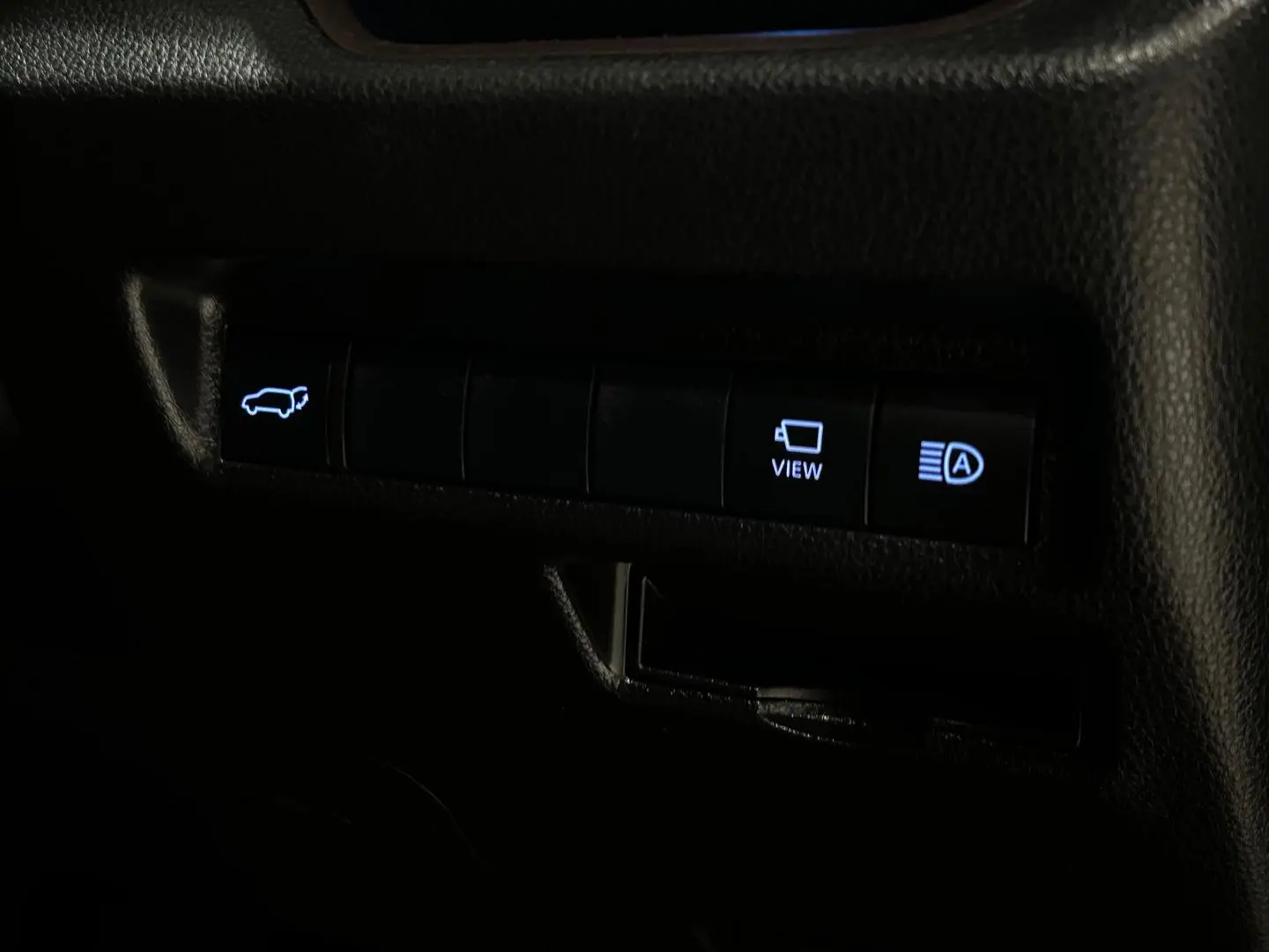 2021 Toyota RAV4 Gallery Image 25