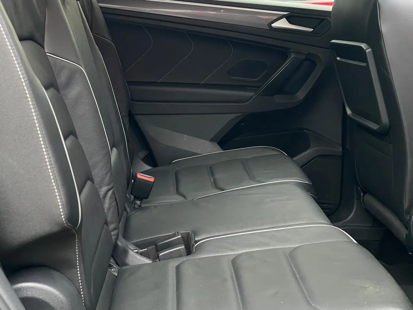 2021 Volkswagen Tiguan Gallery Image 14