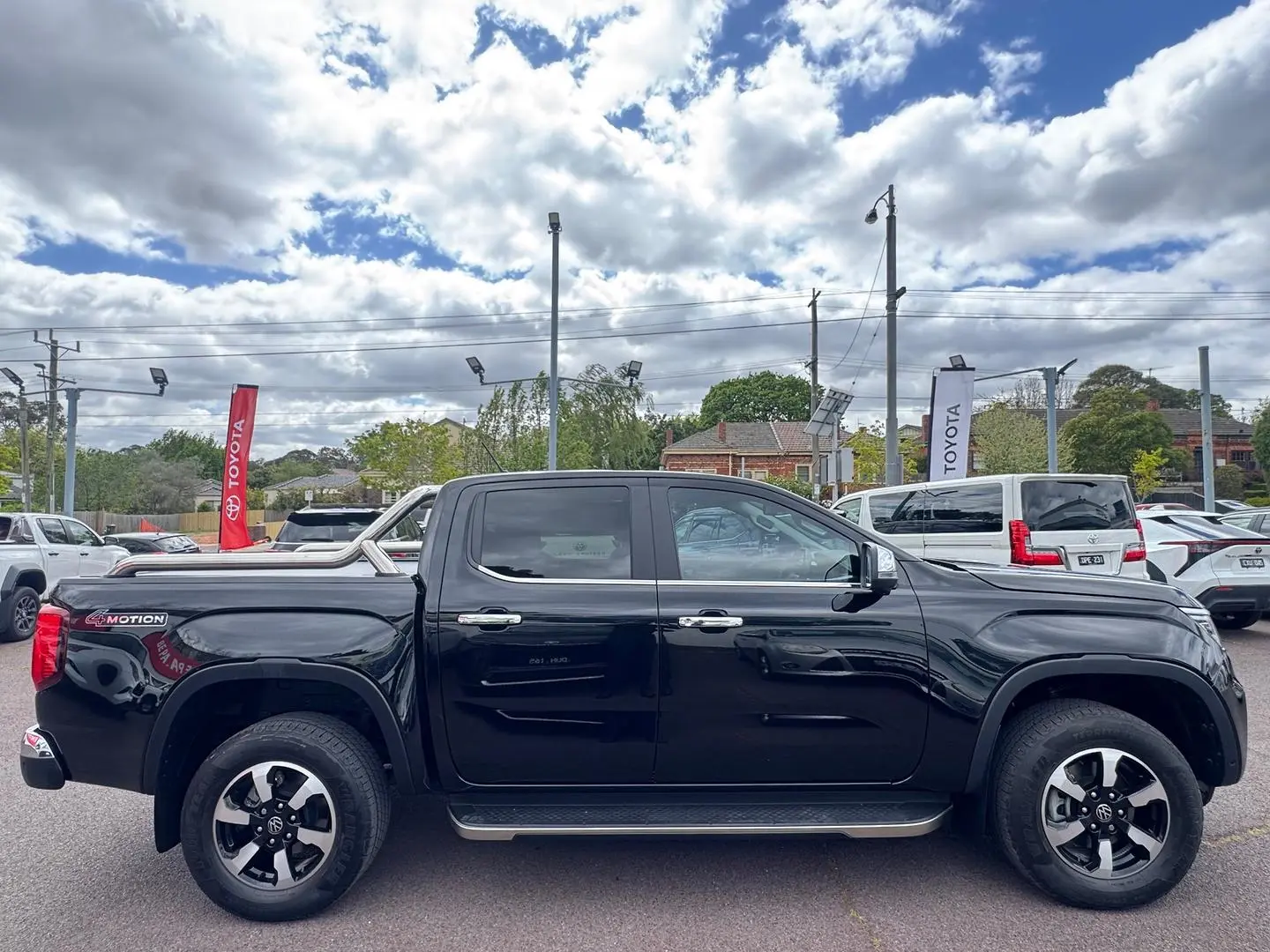 2024 Volkswagen Amarok Gallery Image 3