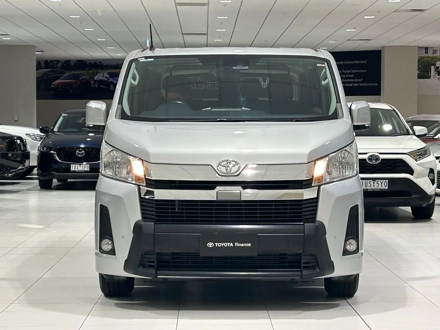 2020 Toyota Hiace Gallery Image 4