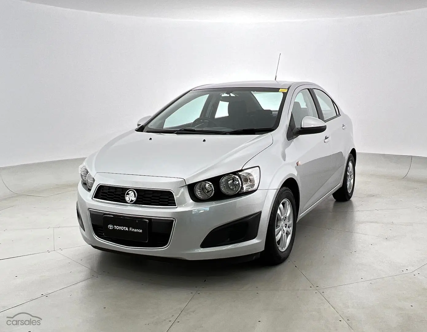 2014 Holden Barina Image 9