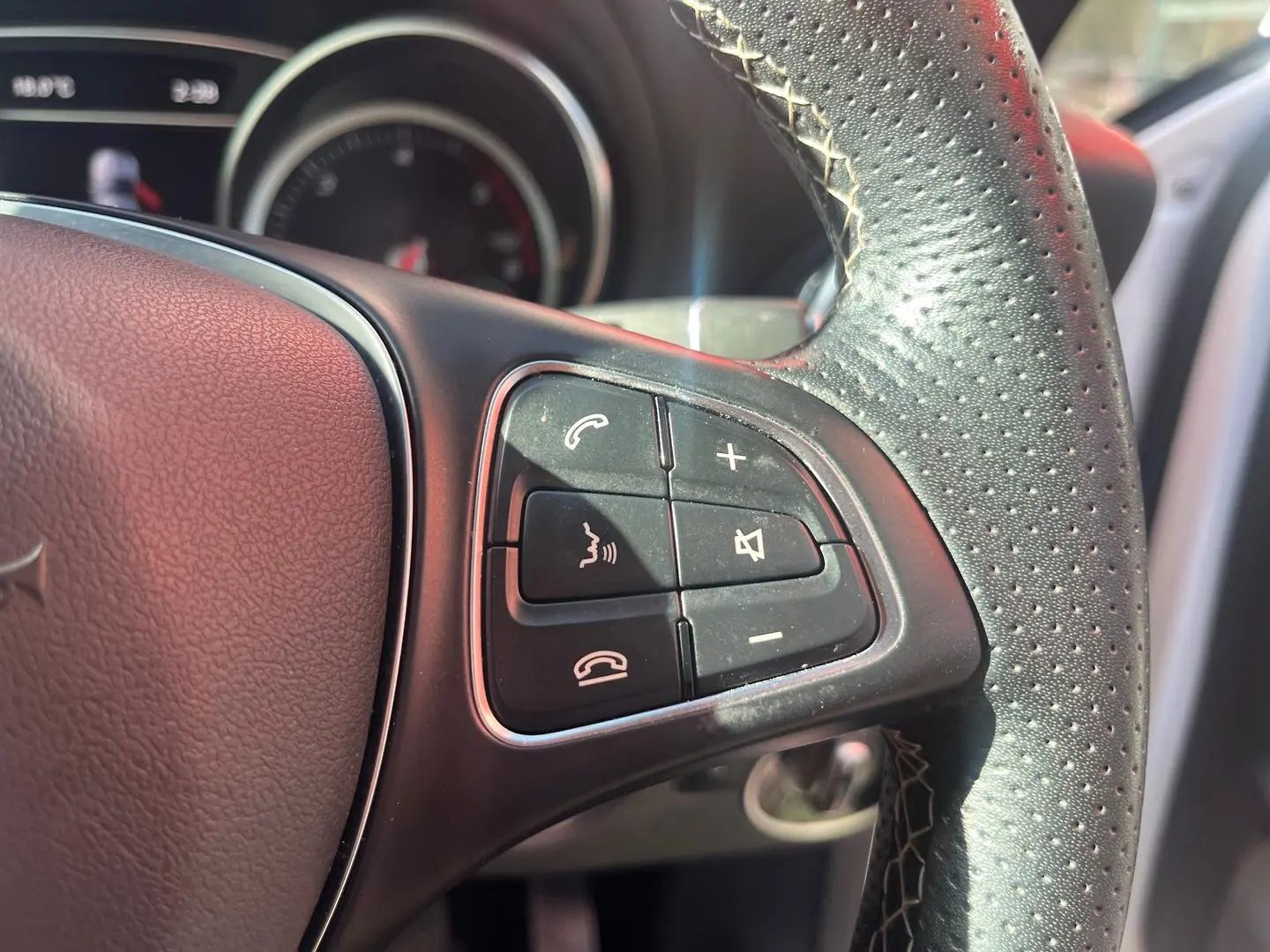 2018 Mercedes-Benz GLA-Class Gallery Image 19