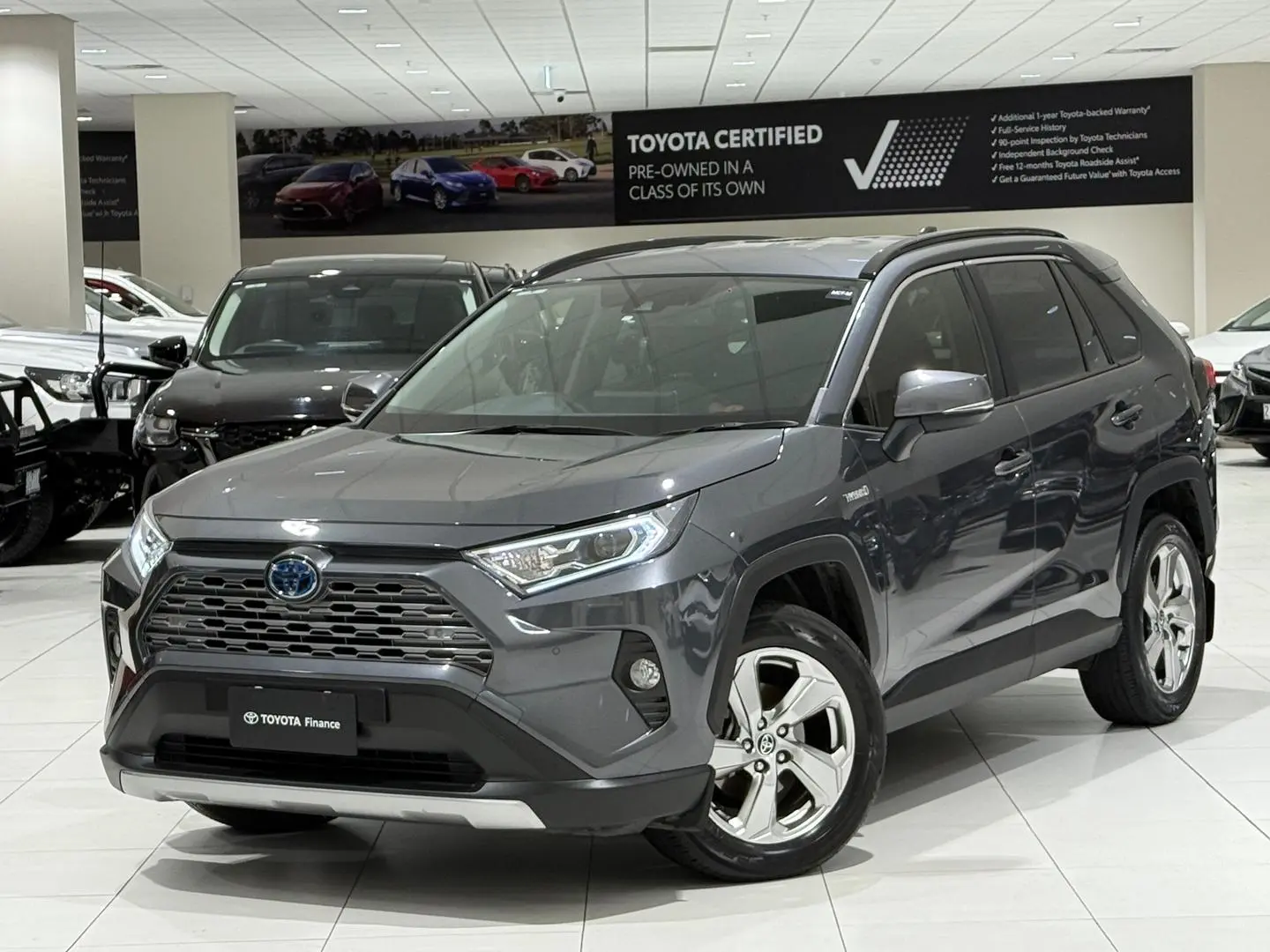 2021 Toyota RAV4 Gallery Image 5