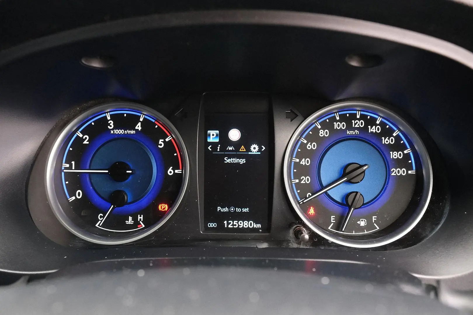 2019 Toyota Hilux Gallery Image 17