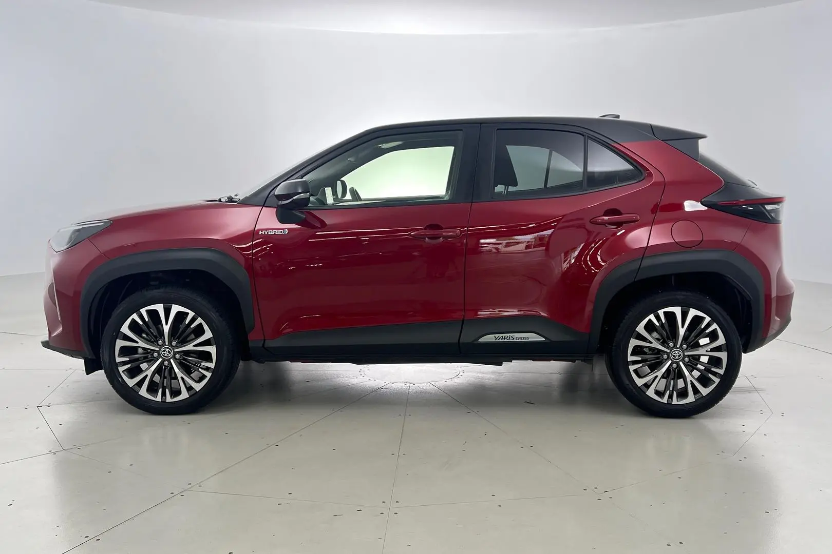 2023 Toyota Yaris Cross Gallery Image 8