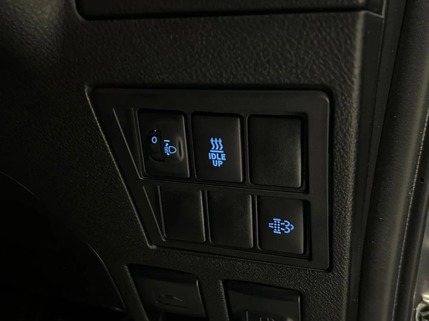 2022 Toyota Hilux Gallery Image 24