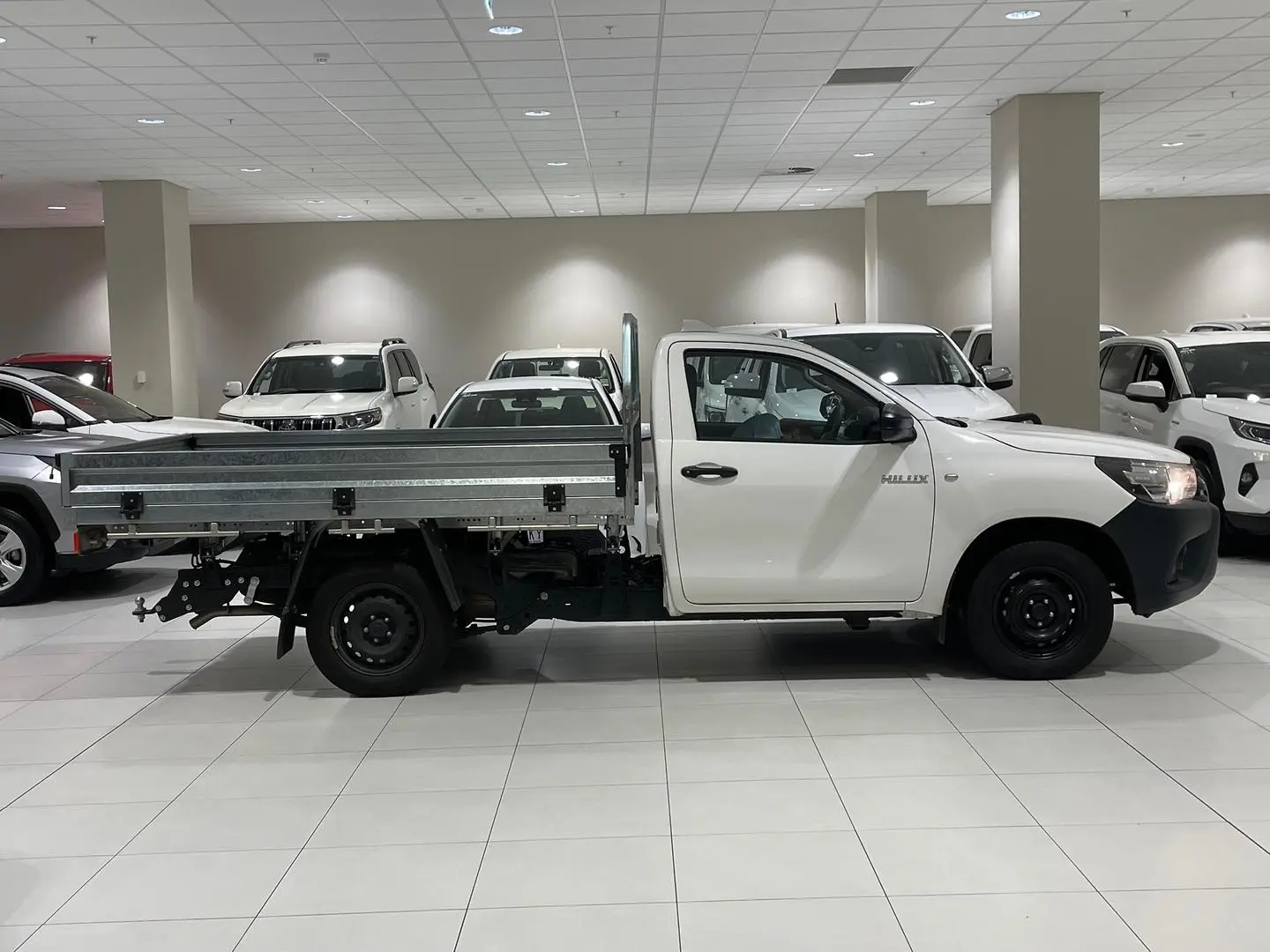 2023 Toyota Hilux Gallery Image 2