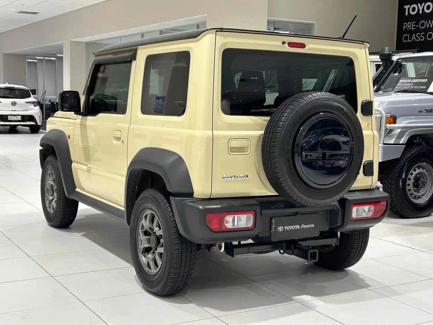 2022 Suzuki Jimny Gallery Image 8