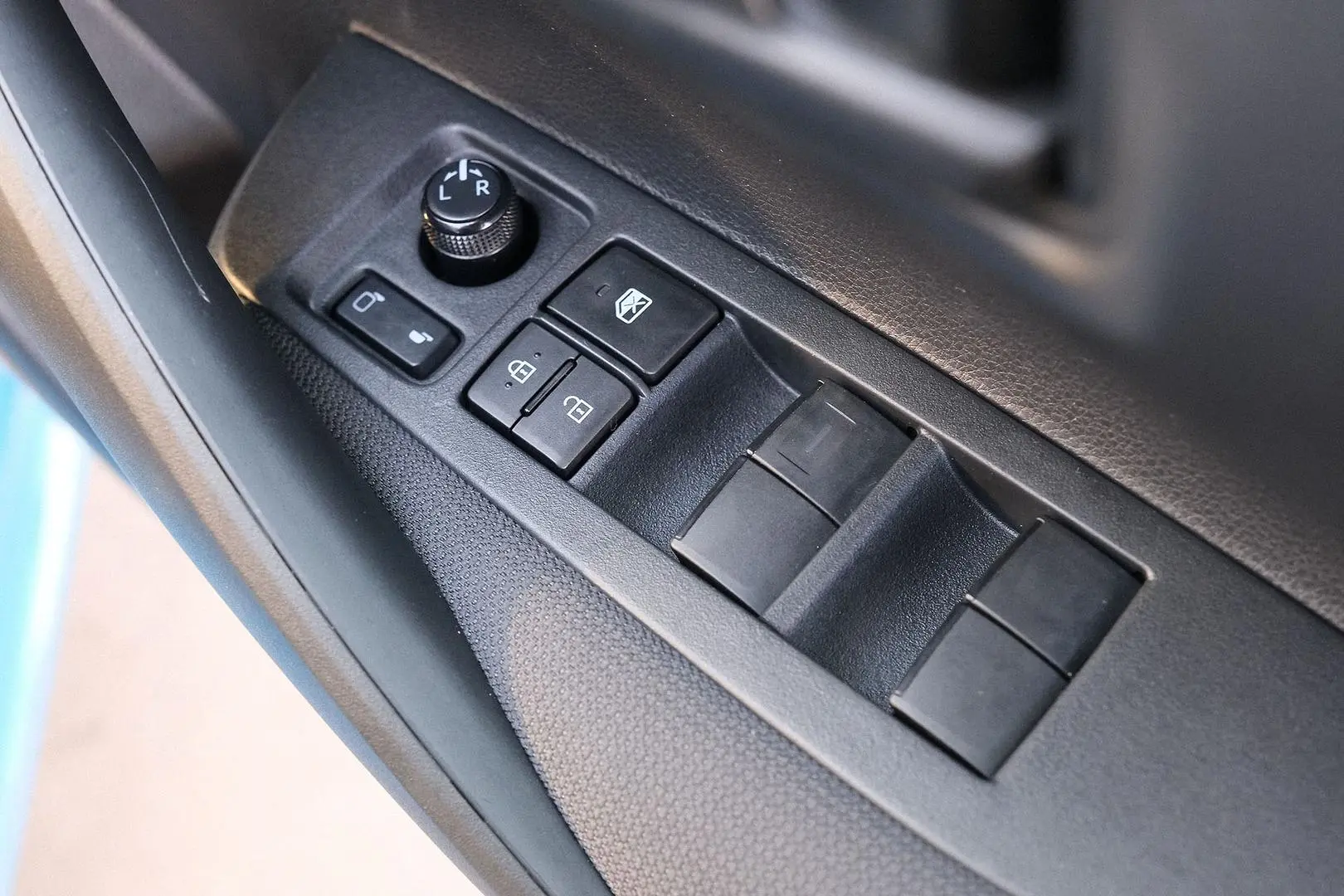 2020 Toyota Corolla Gallery Image 12