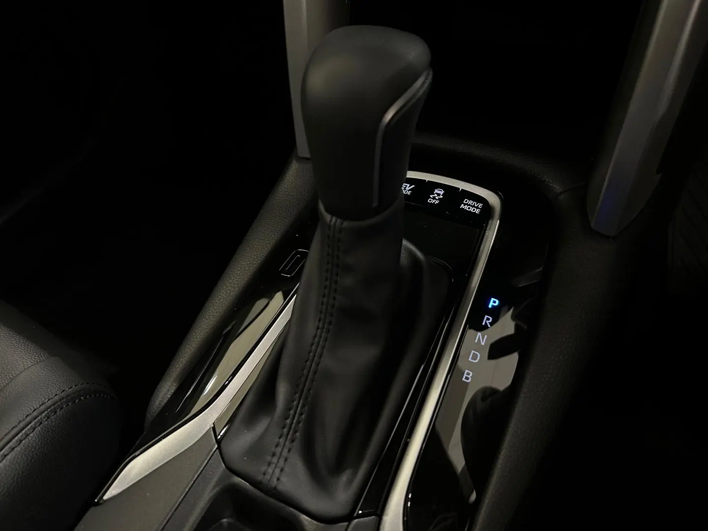 2024 Toyota Corolla Cross Gallery Image 16