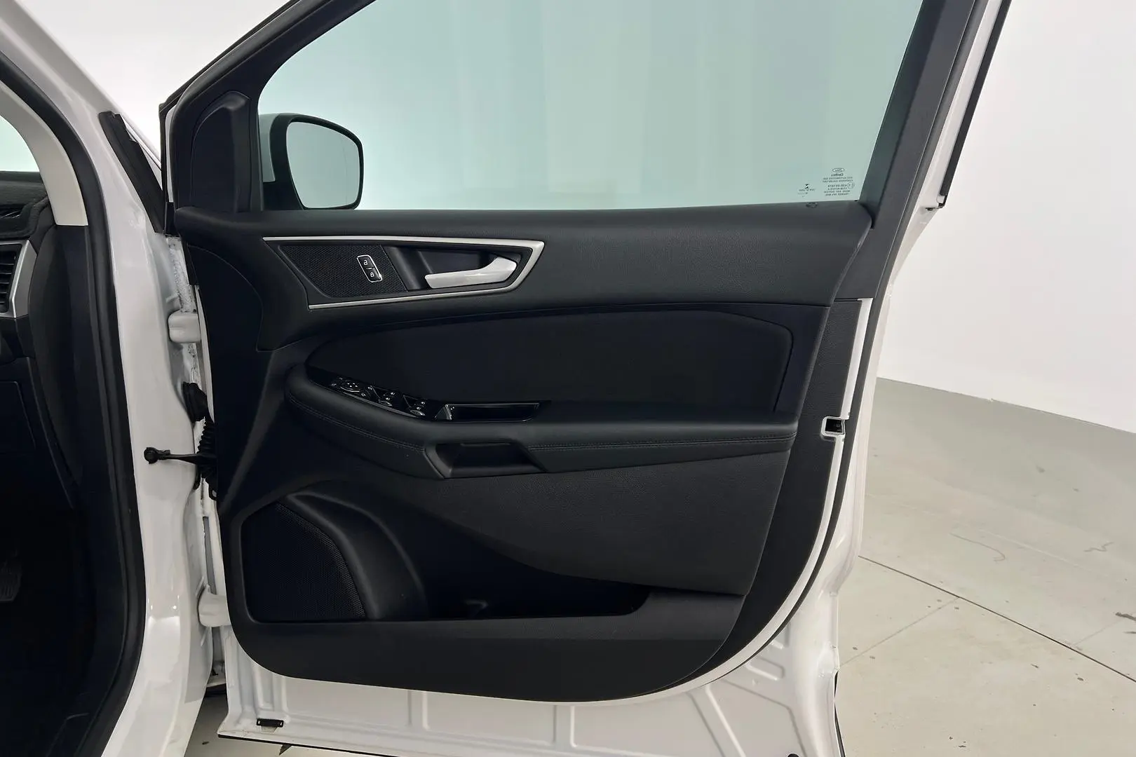 2019 Ford Endura Gallery Image 10