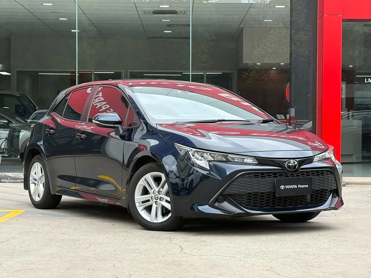 2020 Toyota Corolla Gallery Image 1