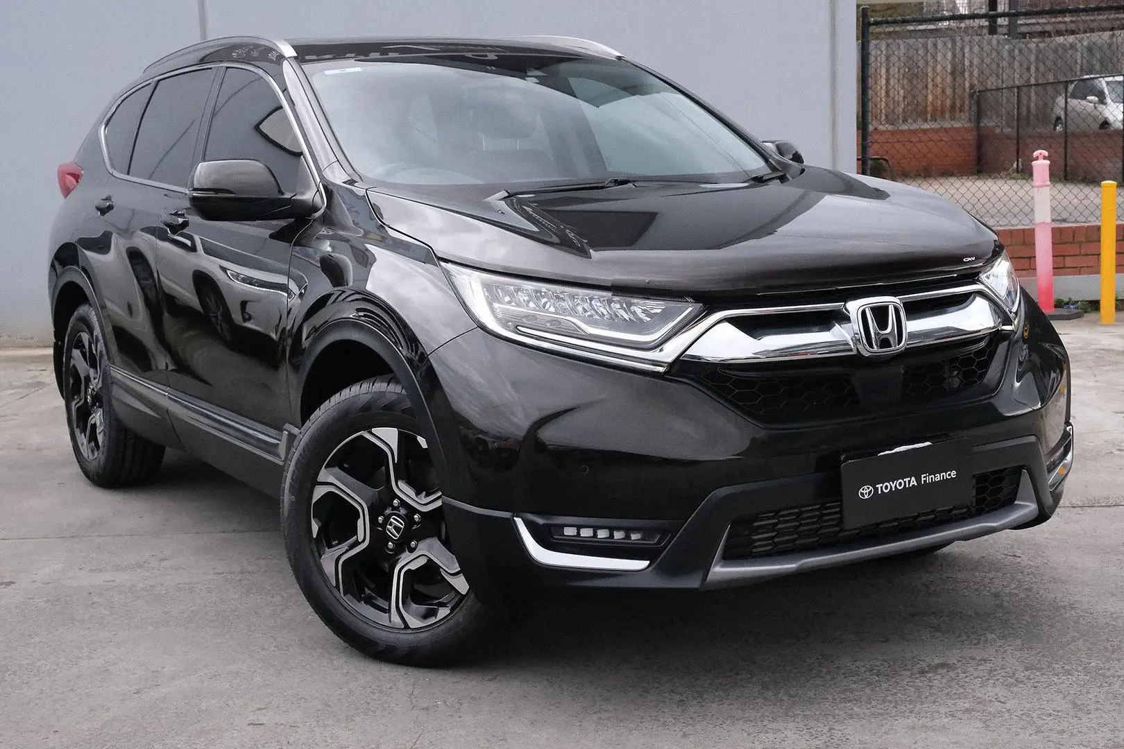2018 Honda CR-V Gallery Image 1