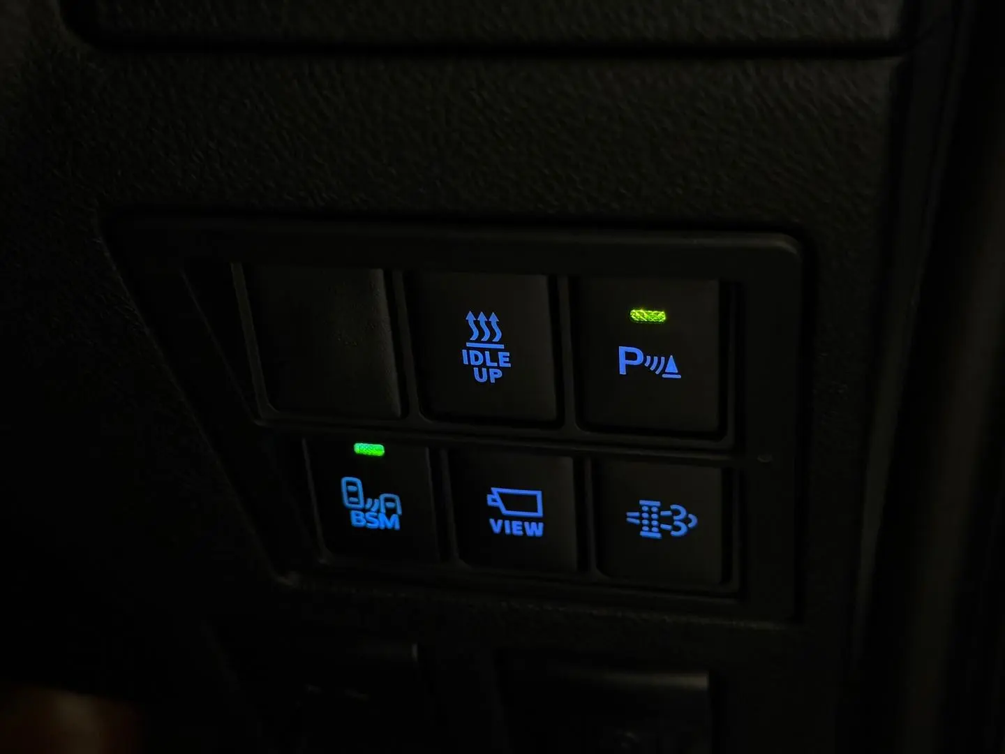 2024 Toyota Hilux Gallery Image 30