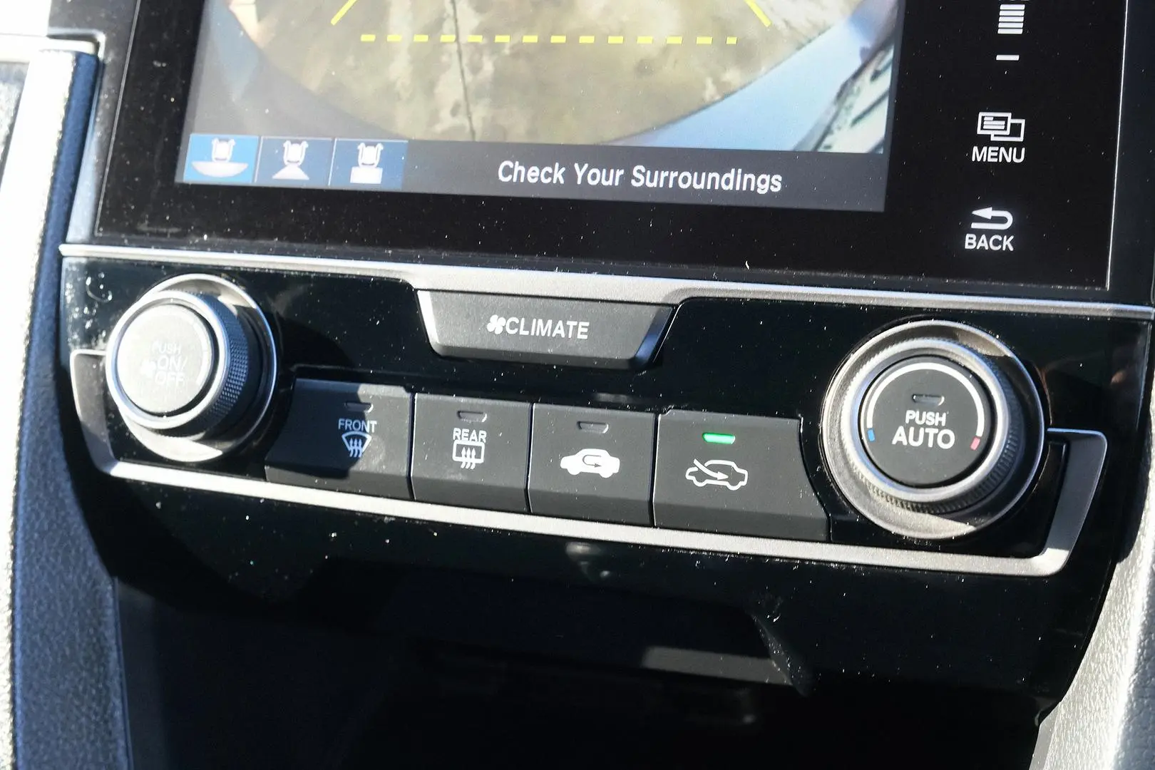 2019 Honda Civic Gallery Image 18